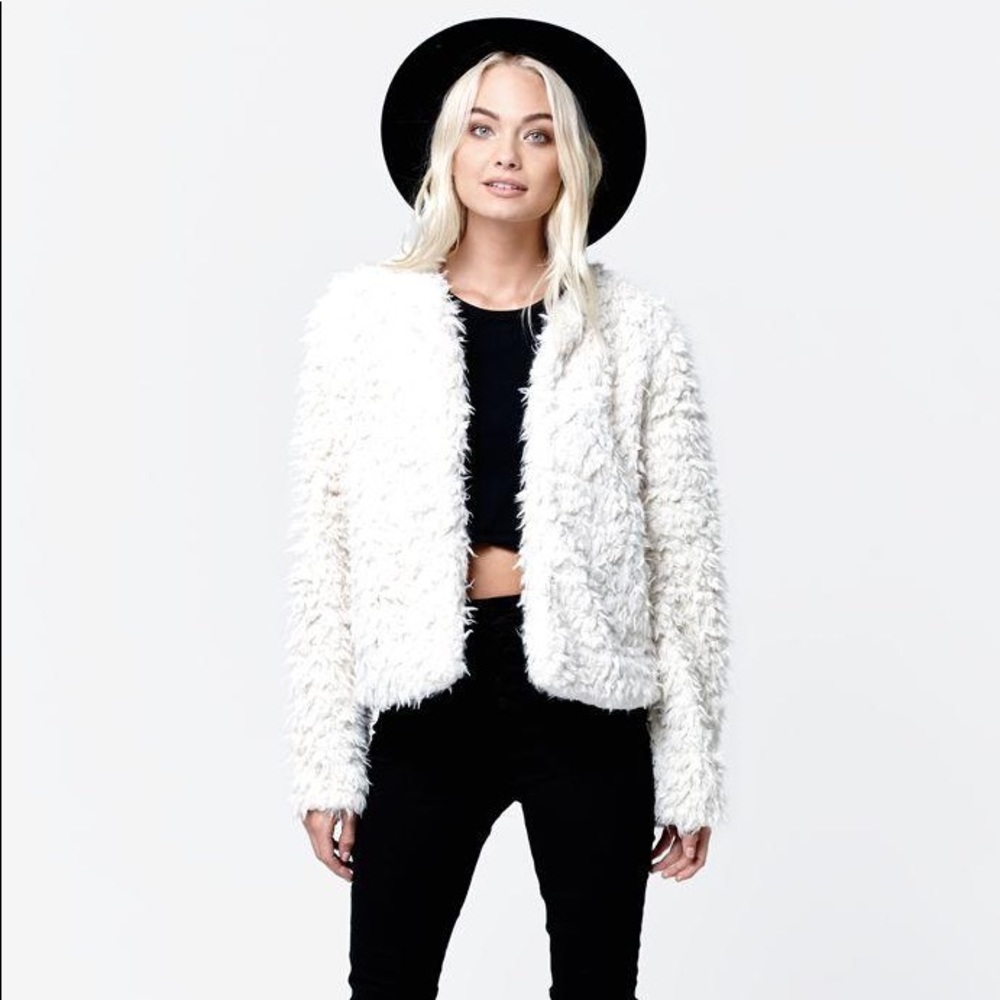 Vans Hammersmith Faux Fur Jacket in off-white